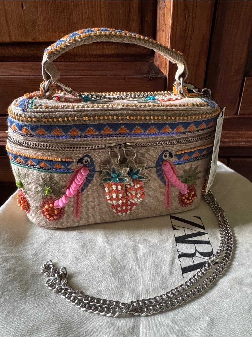 NWT ZARA BEADED TROPCIAL MOTIF VANITY BAG CROSSBODY CHAIN AND DUSTBAG